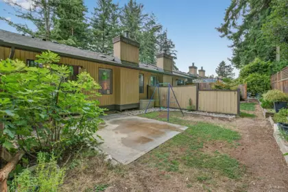 Hallway Photo of 15 2998 Mouat Drive, Abbotsford, BC