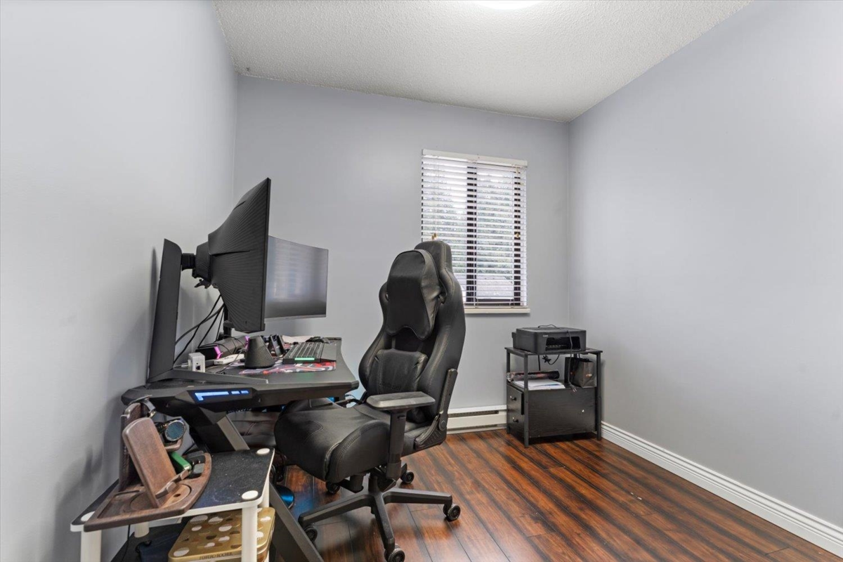 Powder Room Photo of 14 6609 138 Street, Surrey, BC