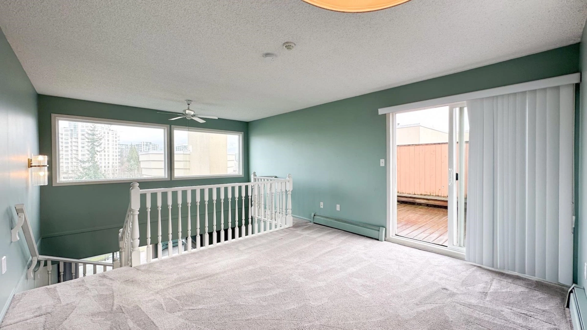 Garden / Landscaping Photo of 304 7251 Minoru Boulevard, Richmond, BC