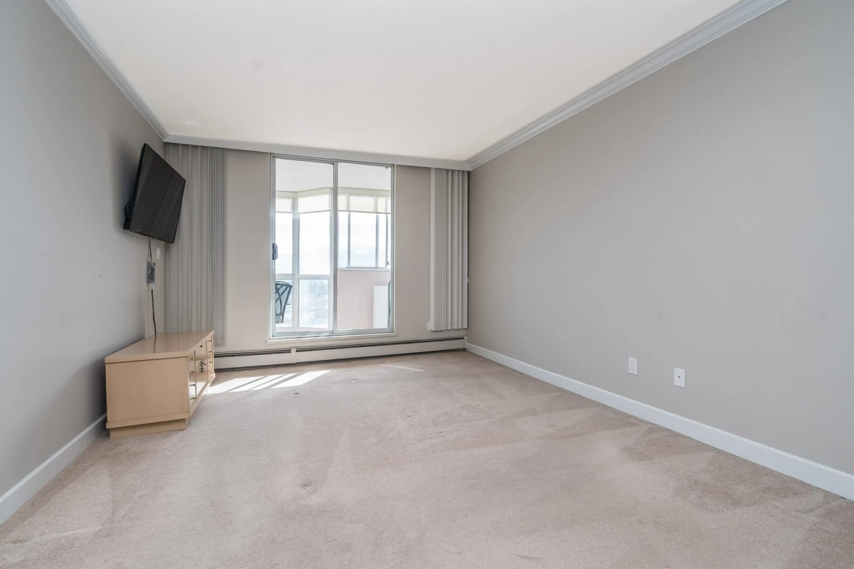 Guest Bathroom Photo of 1001 11881 88 Avenue, Delta, BC