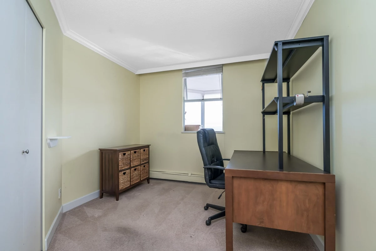 Mudroom Photo of 1001 11881 88 Avenue, Delta, BC