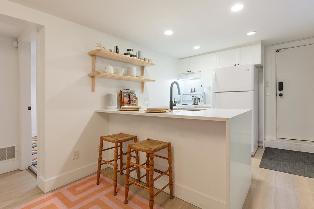 Walk-In Closet Photo of 708 Woodland Drive, Vancouver, BC