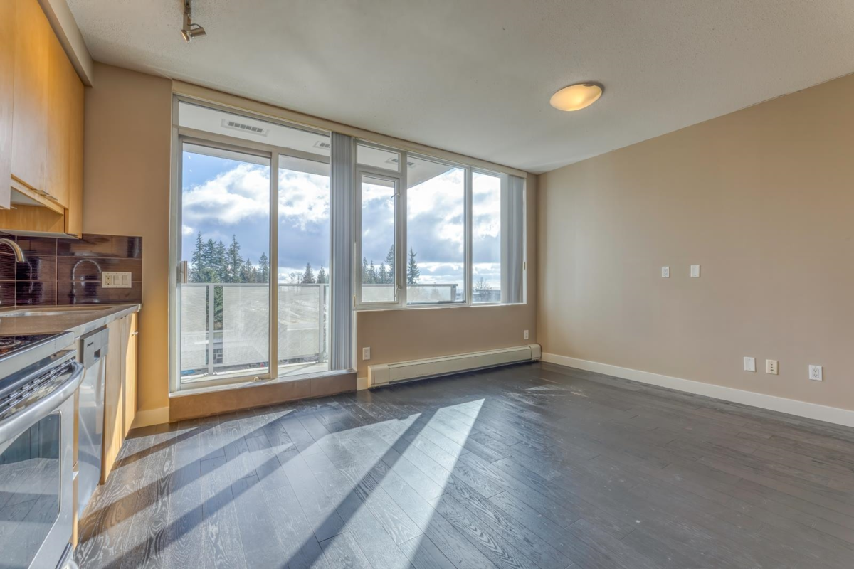 Dining Area Photo of 507 9025 Highland Court, Burnaby, BC