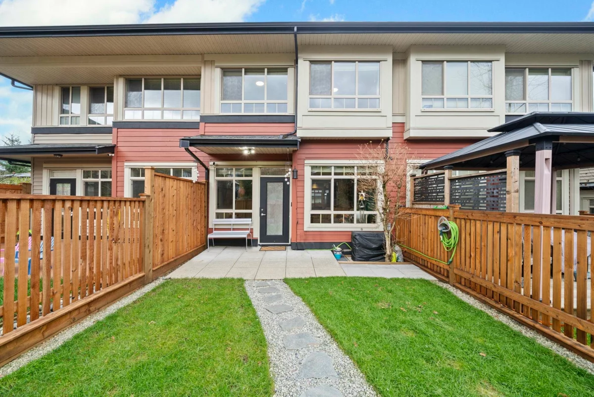 Backyard Photo of 5 13771 232a Street, Maple Ridge, BC