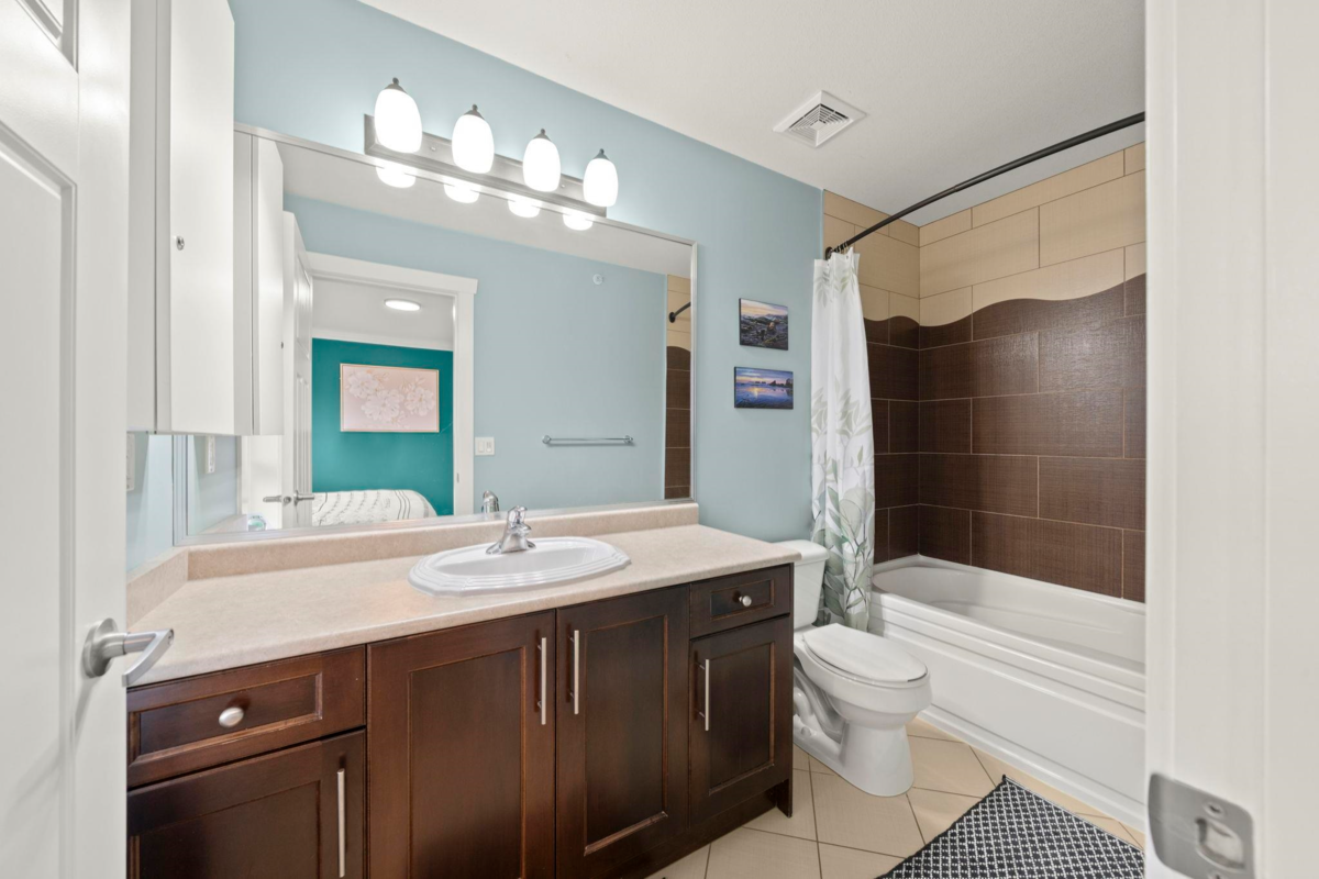 Basement Recreation Room Photo of 5 13771 232a Street, Maple Ridge, BC