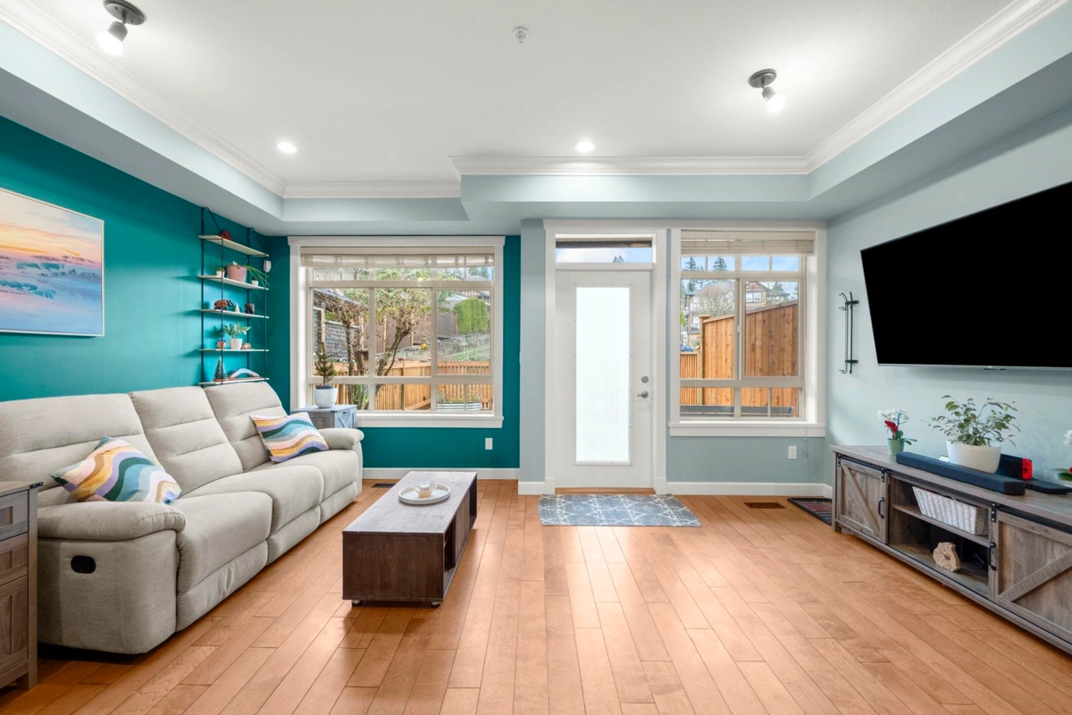 Kitchen Photo of 5 13771 232a Street, Maple Ridge, BC