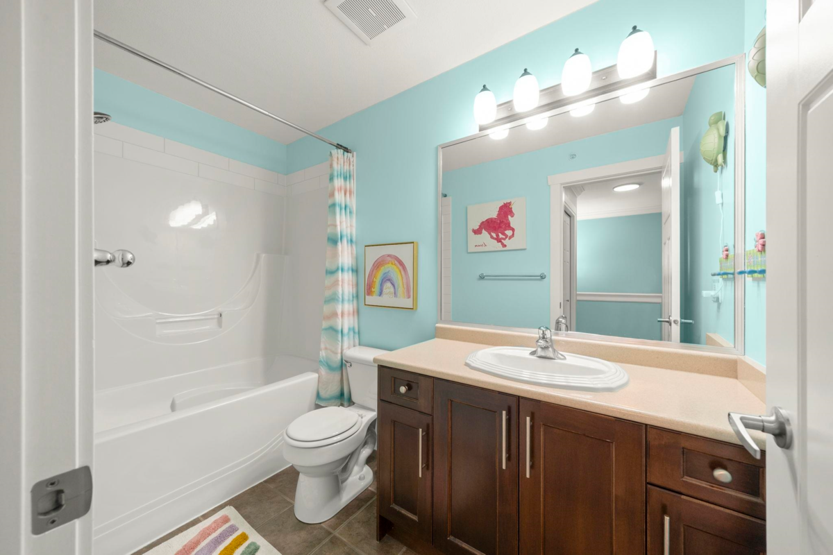 Mudroom Photo of 5 13771 232a Street, Maple Ridge, BC