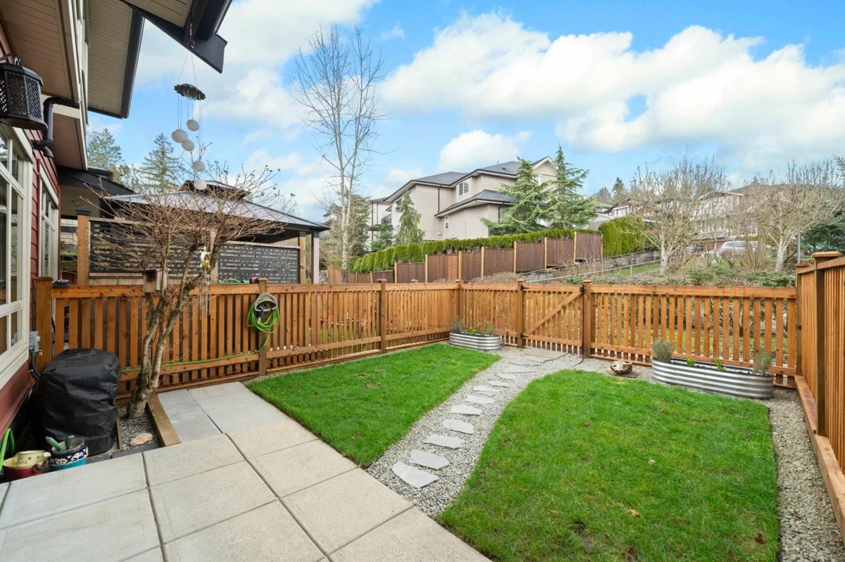 Outdoor Deck Photo of 5 13771 232a Street, Maple Ridge, BC