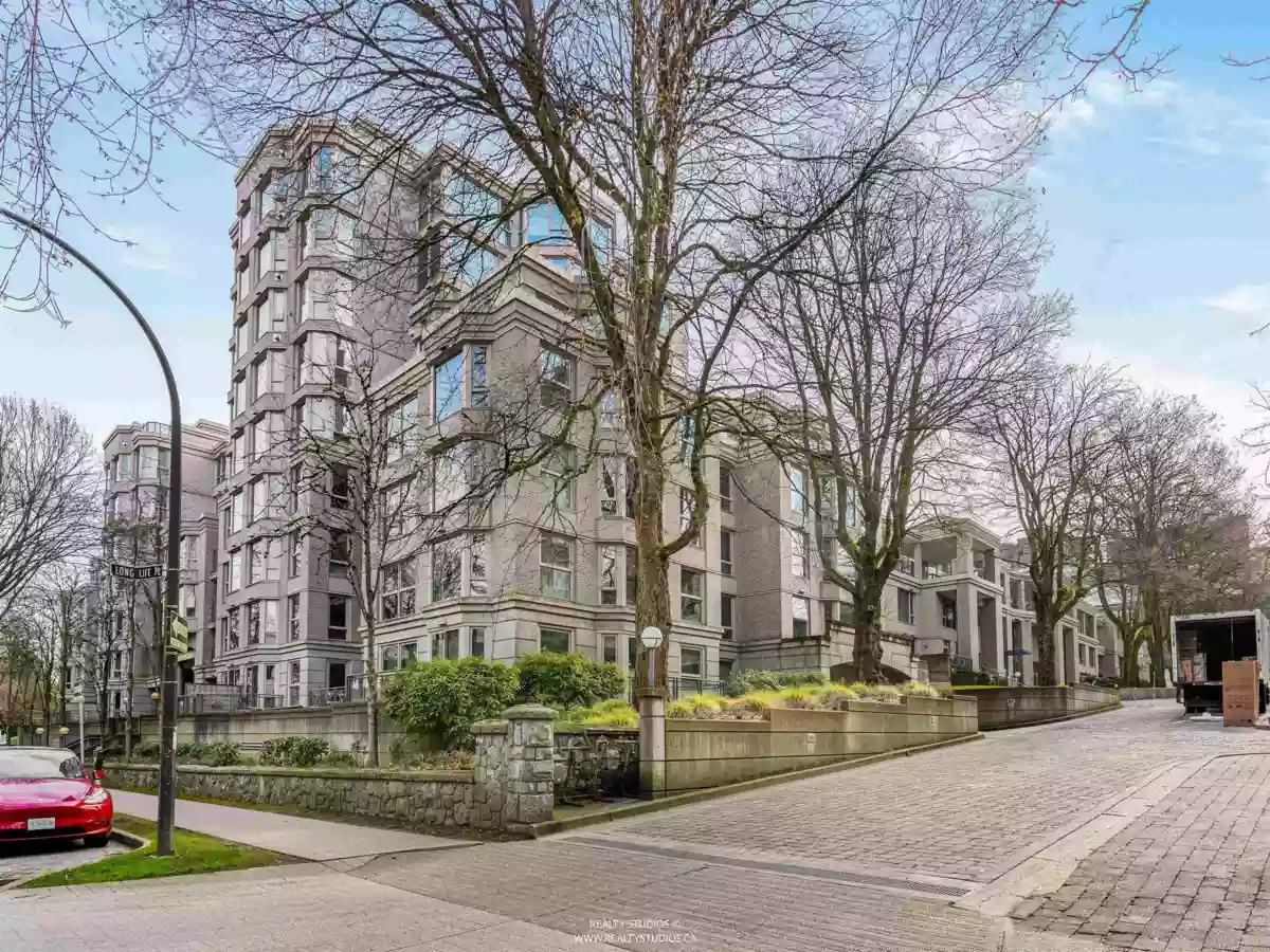Entry Foyer Photo of 224 2628 Long Life Place, Vancouver, BC