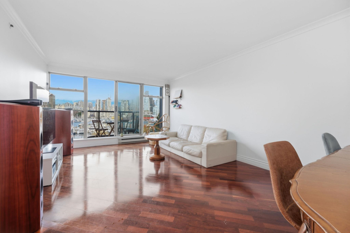 Basement Recreation Room Photo of 543 1515 W 2nd Avenue, Vancouver, BC