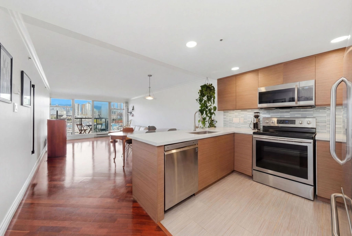 Living Room Photo of 543 1515 W 2nd Avenue, Vancouver, BC