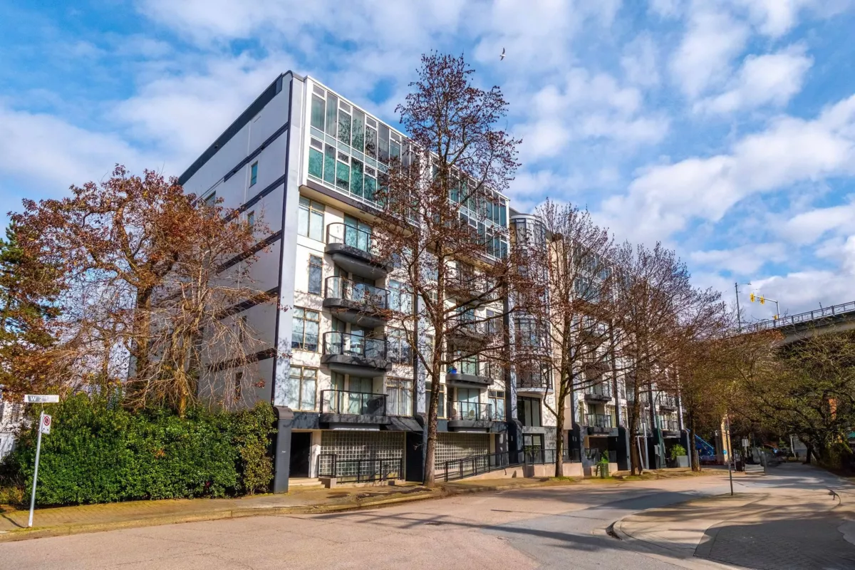 Outdoor Patio Photo of 543 1515 W 2nd Avenue, Vancouver, BC