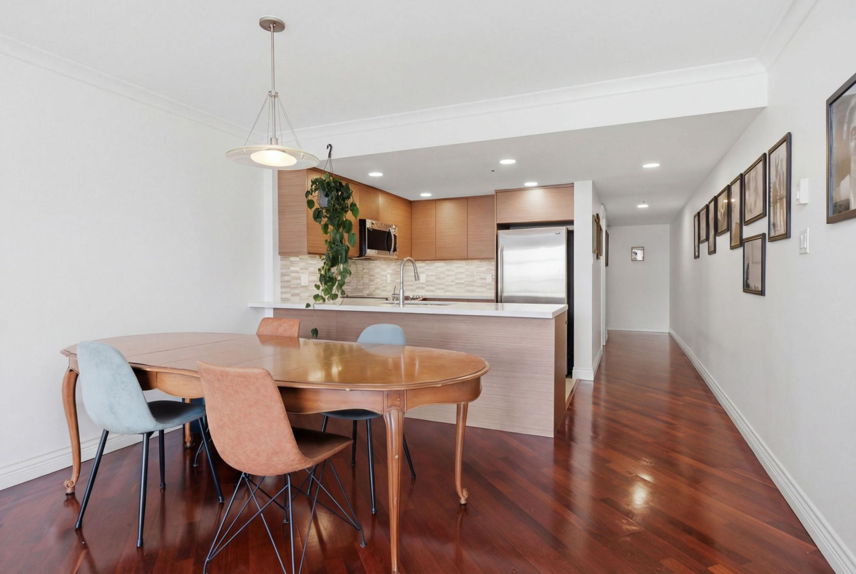 Powder Room Photo of 543 1515 W 2nd Avenue, Vancouver, BC