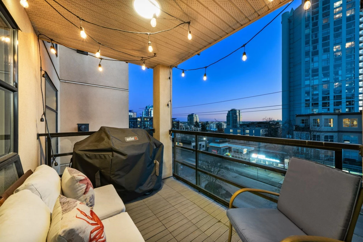 Guest Bathroom Photo of 410 124 W 3rd Street, North Vancouver, BC