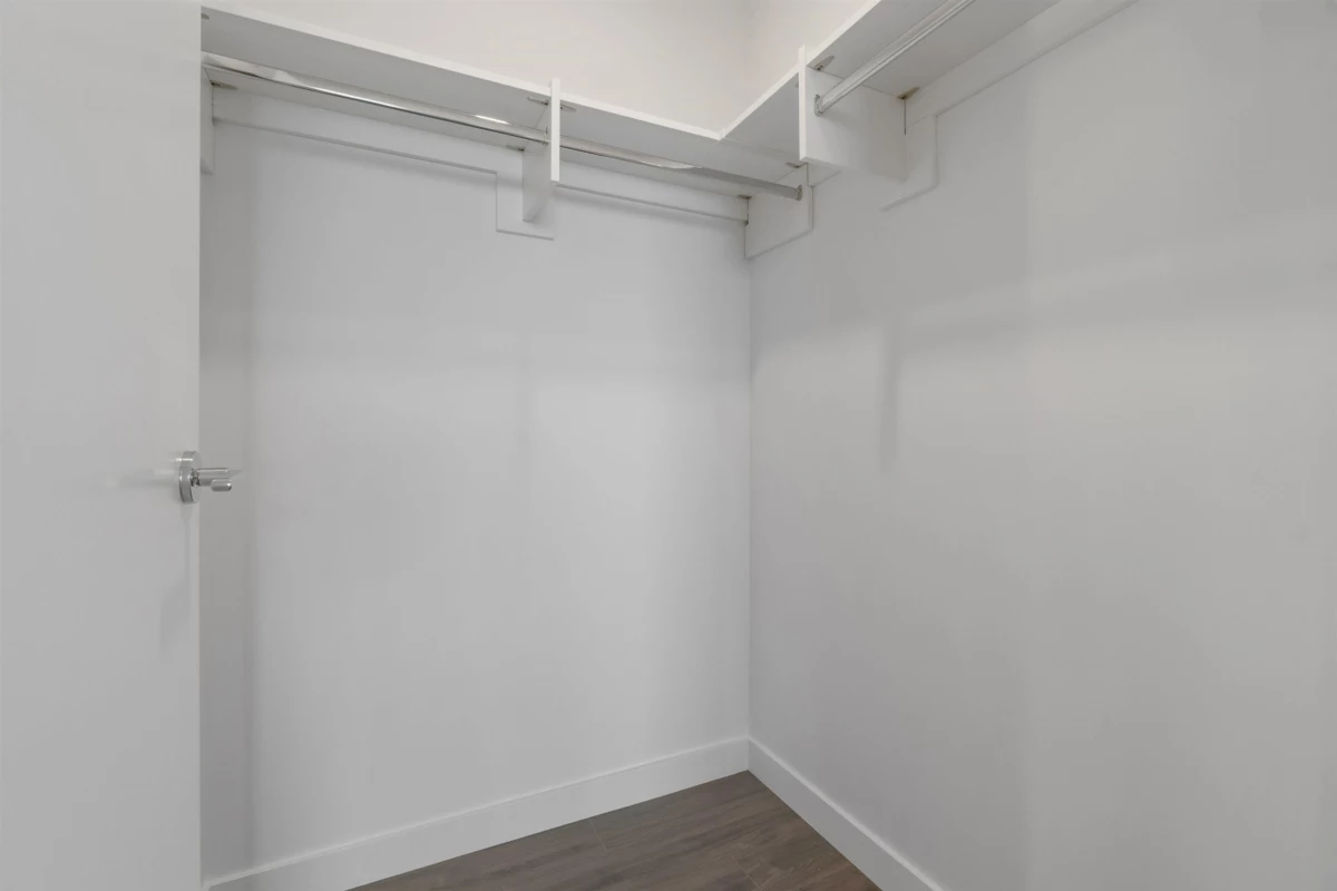 Basement Recreation Room Photo of 3803 13615 Fraser Highway, Surrey, BC