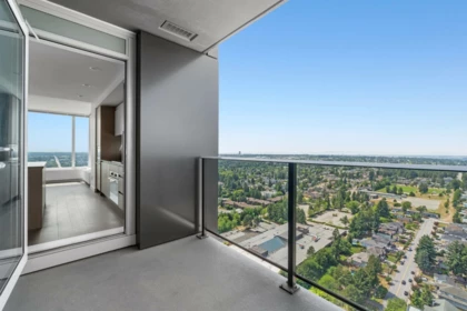 Mudroom Photo of 3803 13615 Fraser Highway, Surrey, BC