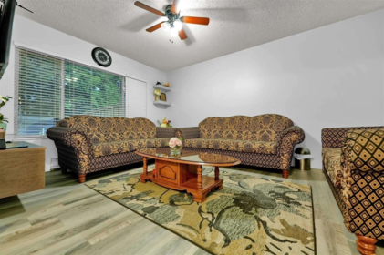 Kitchen Photo of 33 3075 Trethewey Street, Abbotsford, BC