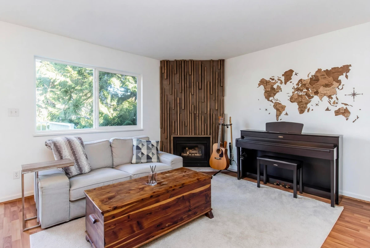 Family Room Photo of 100 39920 Government Road, Squamish, BC