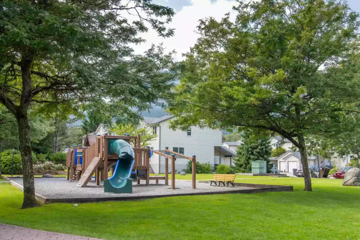 Office / Den Photo of 100 39920 Government Road, Squamish, BC