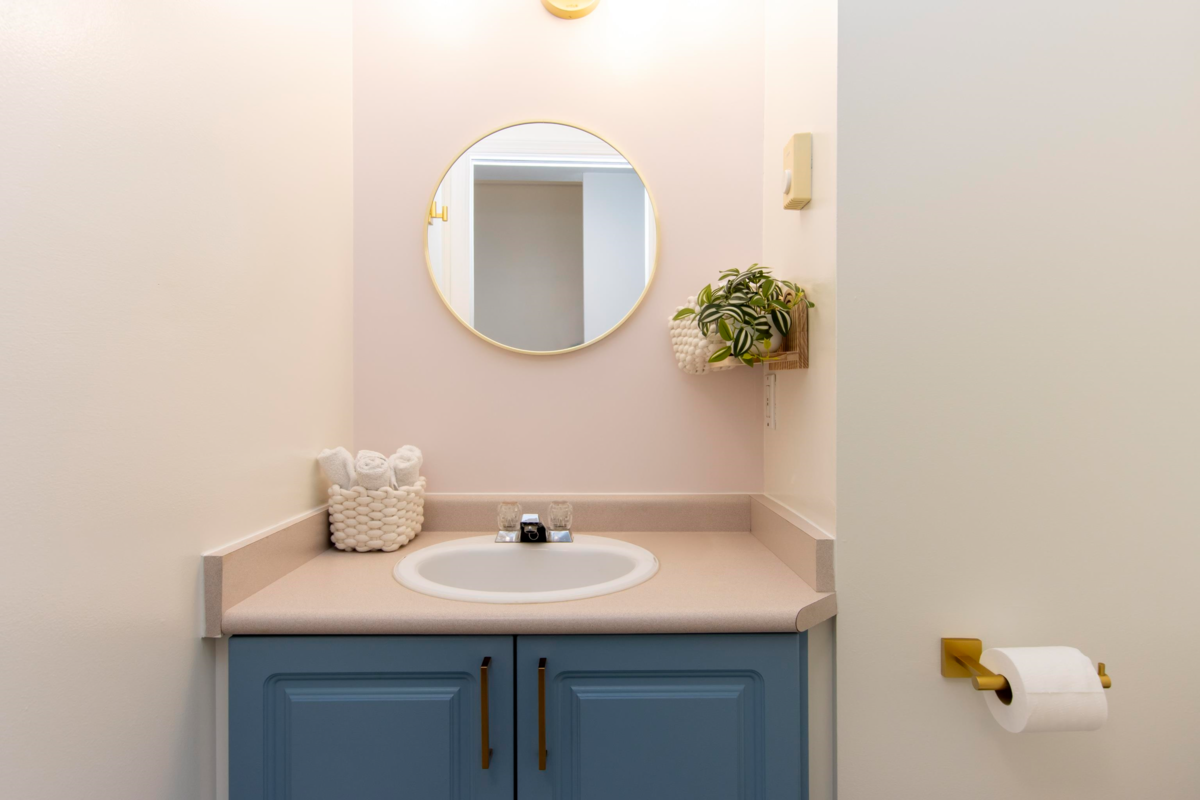 Primary Bedroom Photo of 100 39920 Government Road, Squamish, BC