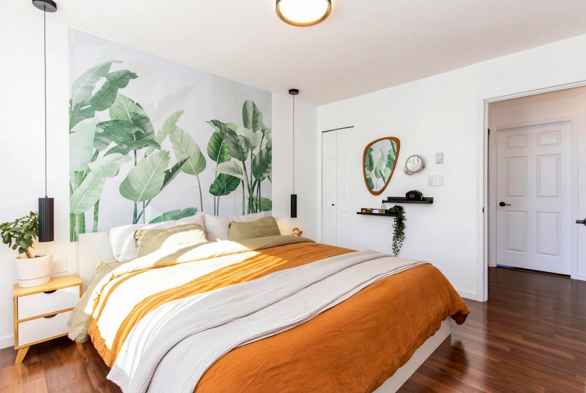 Walk-In Closet Photo of 100 39920 Government Road, Squamish, BC