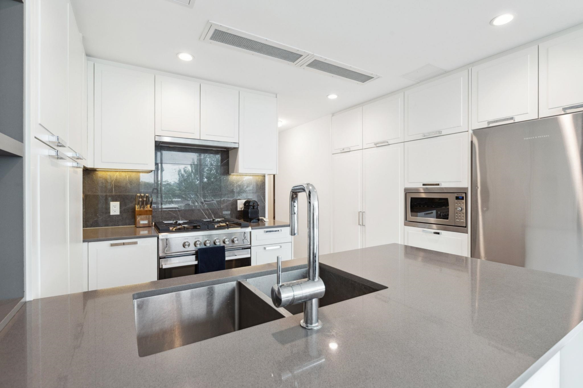 Family Room Photo of 403 1471 Hunter Street, North Vancouver, BC