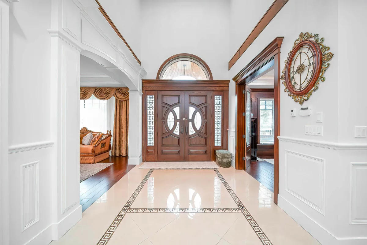 Living Room Photo of 7691 Sunnydene Road, Richmond, BC