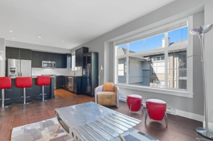 Breakfast Nook Photo of 214 15195 36 Avenue, Surrey, BC