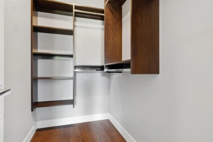 Mudroom Photo of 214 15195 36 Avenue, Surrey, BC
