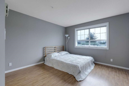 Laundry Room Photo of 322 15268 105 Avenue, Surrey, BC