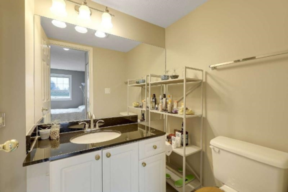 Office / Den Photo of 322 15268 105 Avenue, Surrey, BC