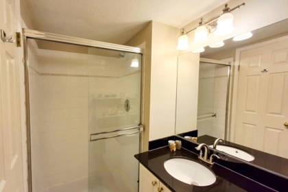 Powder Room Photo of 322 15268 105 Avenue, Surrey, BC