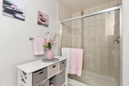 Guest Bathroom Photo of 104 17769 57 Avenue, Surrey, BC