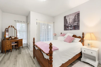 Office / Den Photo of 104 17769 57 Avenue, Surrey, BC