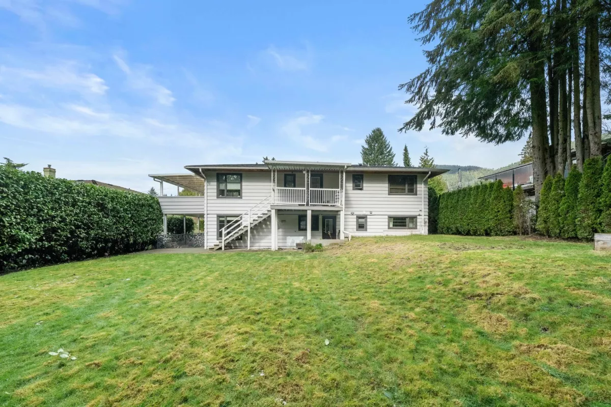 Family Room Photo of 3990 Delbrook Avenue, North Vancouver, BC