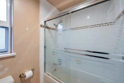 Hot Tub / Spa Photo of 11076 84 Avenue, Delta, BC