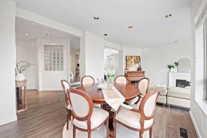 Breakfast Nook Photo of 2135 Lawson Avenue, West Vancouver, BC