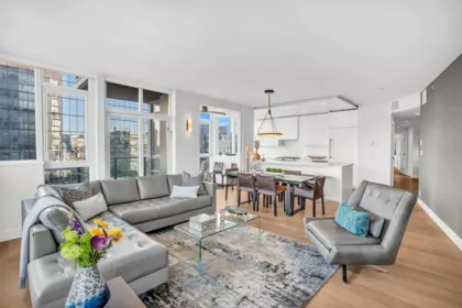 3403 1189 Melville Street, Vancouver, BC, Vancouver — Apartment/Condo for sale