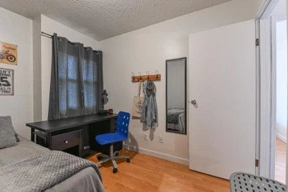 Hallway Photo of 9 32870 Bevan Way, Abbotsford, BC