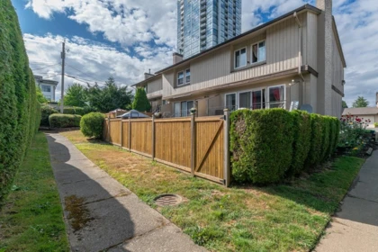 Hot Tub / Spa Photo of 9 32870 Bevan Way, Abbotsford, BC