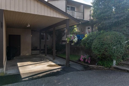 Outdoor Kitchen Photo of 9 32870 Bevan Way, Abbotsford, BC