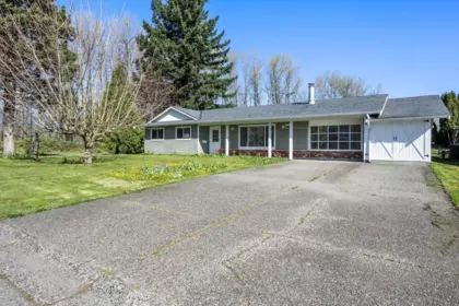45135 Deans Avenue, Chilliwack, BC, Chilliwack — Single Family Residence for sale