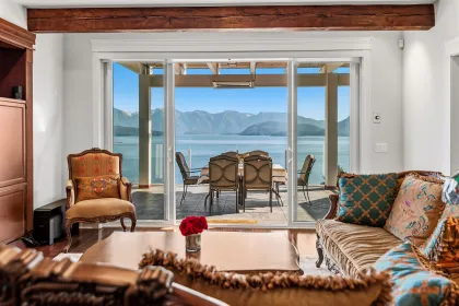 Powder Room Photo of 1128 Twin Isle Drive, Gibsons, BC