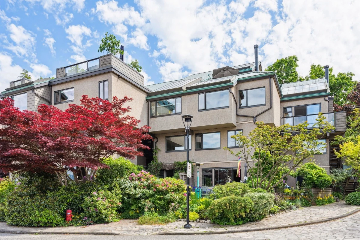 Exterior Rear Photo of 784 Millbank, Vancouver, BC