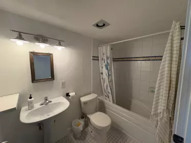 Guest Bathroom Photo of 784 Millbank, Vancouver, BC