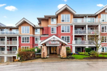 401 6440 194 Street, Surrey, BC, Surrey — Apartment/Condo for sale