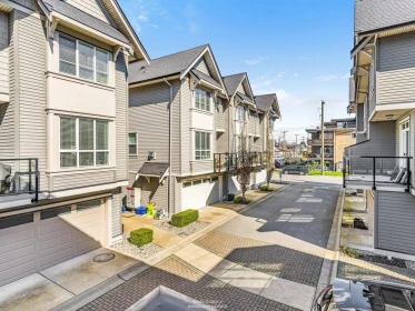 Garden / Landscaping Photo of 12 4949 47a Avenue, Ladner, BC