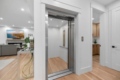 Hallway Photo of 1007 Ioco Road, Port Moody, BC
