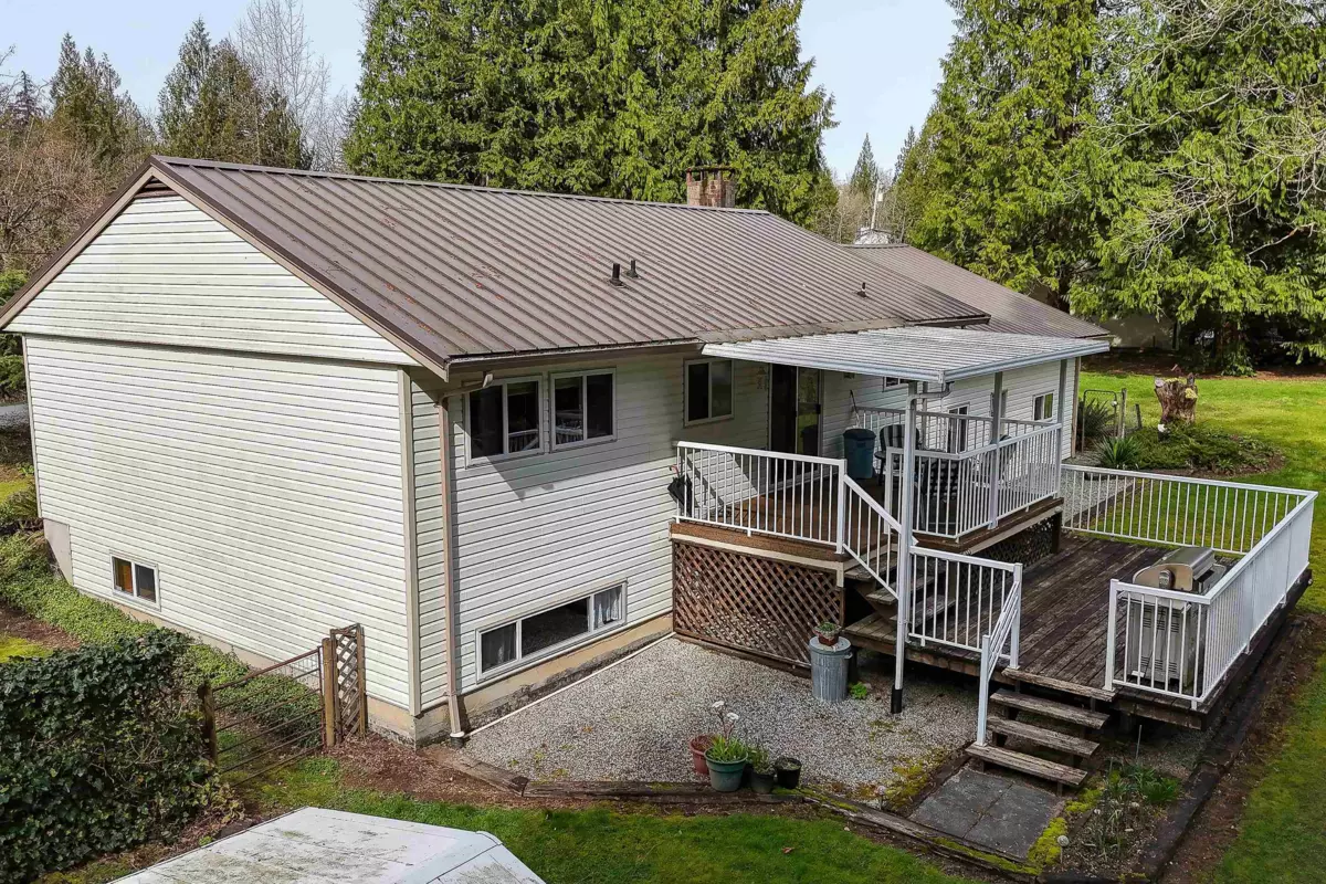 Family Room Photo of 11626 248 Street, Maple Ridge, BC