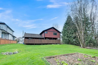 Swimming Pool Photo of 6643 181 Street, Surrey, BC
